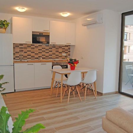 Recently Refurbished Apartment With Sea Views. Fuengirola Extérieur photo