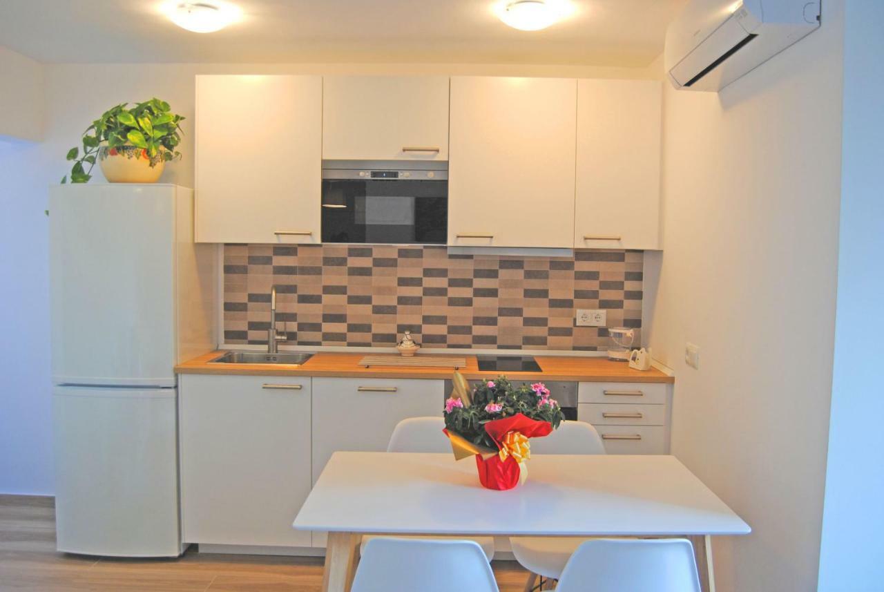 Recently Refurbished Apartment With Sea Views. Fuengirola Extérieur photo